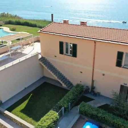 Incanto Sul Mare Con Enorme Terrazza E Piscina Черво Екстериор снимка