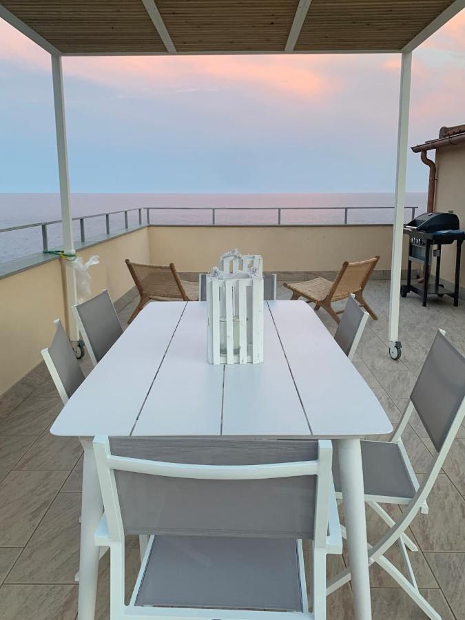 Incanto Sul Mare Con Enorme Terrazza E Piscina Черво Екстериор снимка